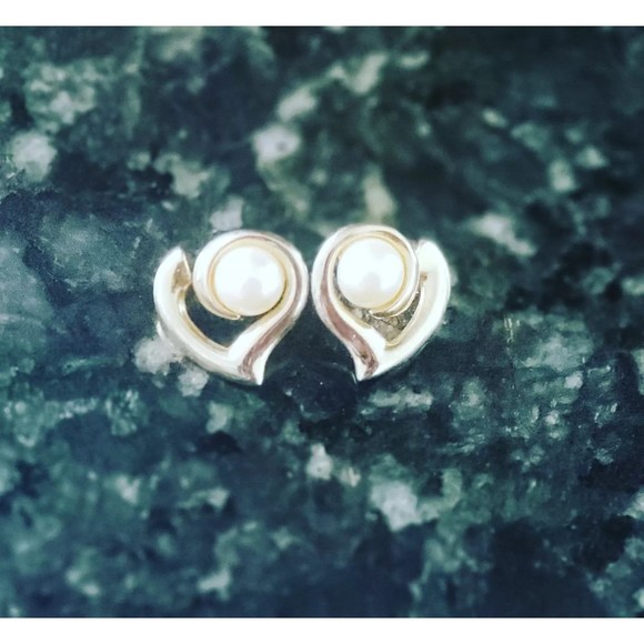 Vintage gold heart with pearl earrings - Picture 4 of 4